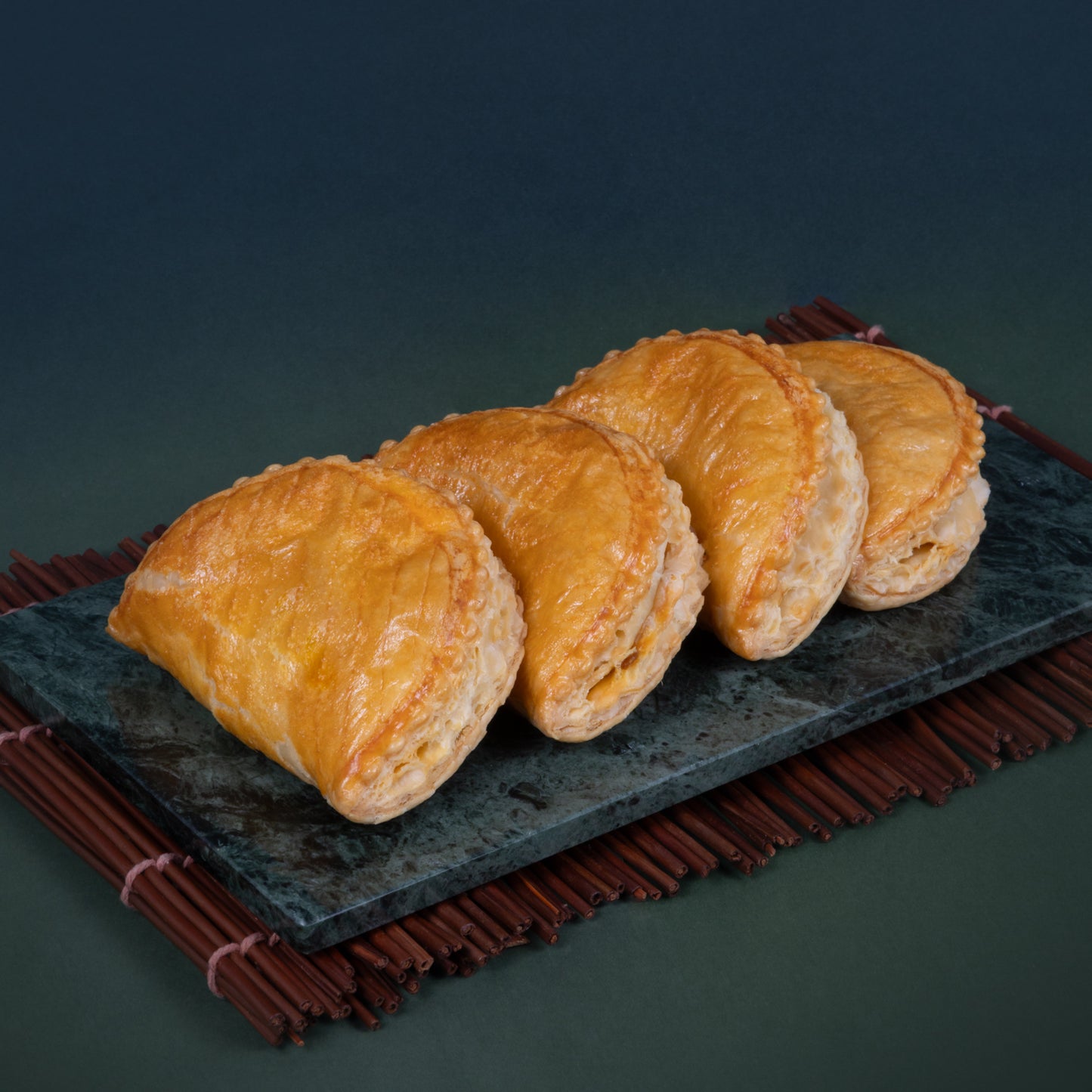 Singapore Curry Puff (4pcs)